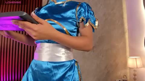 Snapshot of lilith__rosse chatting on October 19, 12:50 pm Lilith Rosse online show from October 19, 12:50 pm