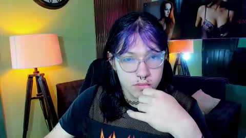 lilith  online show from March 2, 11:39 am