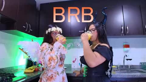 Lilith and Khloe  online show from November 12, 11:21 am