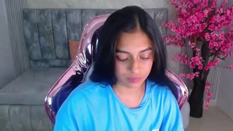 Snapshot of lilith_petit_sub chatting on January 31, 4:17 pm Lilith  online show from January 31, 4:17 pm