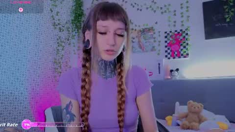 Snapshot of lilith_poison chatting on July 12, 6:10 pm lilith_poison online show from July 12, 6:10 pm