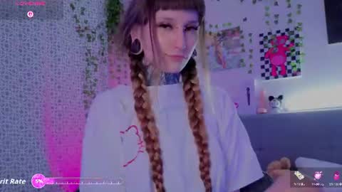 Snapshot of lilith_poison chatting on July 16, 9:10 pm lilith_poison online show from July 16, 9:10 pm