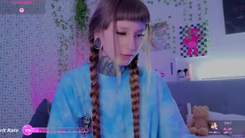Snapshot of lilith_poison chatting on July 18, 9:07 pm lilith_poison online show from July 18, 9:07 pm