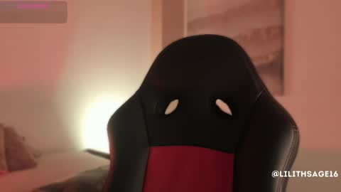 lilith_sage_ online show from November 22, 11:42 am