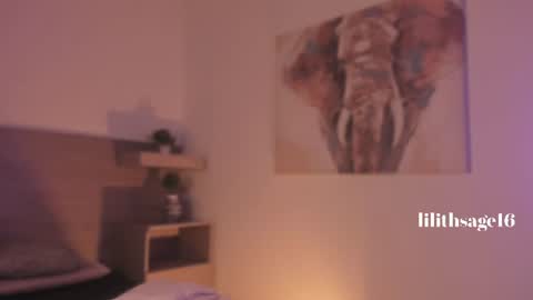 lilith_sage_ online show from July 14, 5:18 pm