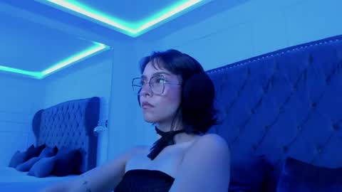 lilith_selene online show from April 19, 8:02 am