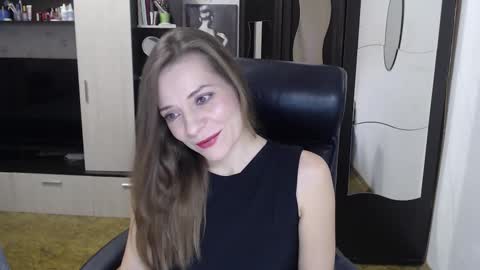 Snapshot of lilith_small21 chatting on December 1, 9:03 am lilith small21 online show from December 1, 9:03 am