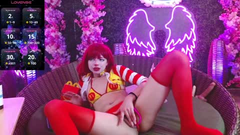 Snapshot of lilith_vamp chatting on January 24, 4:37 am LILITH 200 LIKES Thursday Clown Costume M online show from January 24, 4:37 am