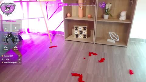 Snapshot of lilith_vamp chatting on February 9, 8:24 pm LILITH 200 LIKES Thursday Clown Costume M online show from February 9, 8:24 pm