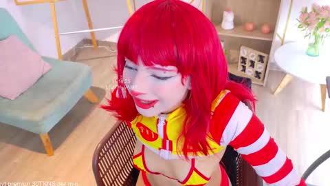 Snapshot of lilith_vamp chatting on November 13, 6:07 pm LILITH 200 LIKES Thursday Clown Costume M online show from November 13, 6:07 pm