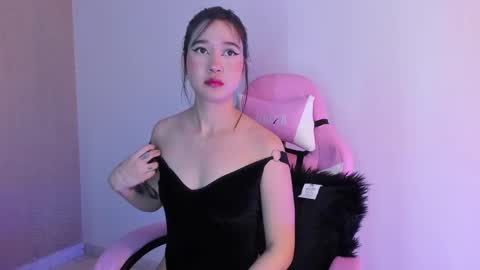 Snapshot of lilithcary chatting on February 19, 2:12 am Lilith online show from February 19, 2:12 am