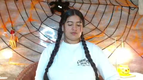 lilithcb_ online show from October 22, 9:03 pm