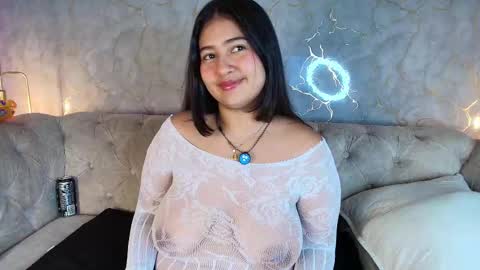 lilithcb_ online show from November 12, 9:47 pm