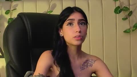 Snapshot of lilithcollins chatting on July 31, 2:38 pm LILIKTH online show from July 31, 2:38 pm