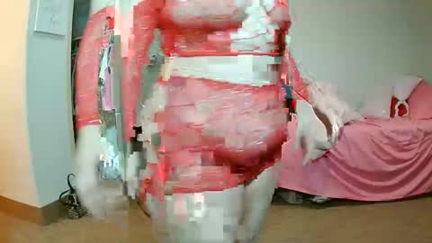 Snapshot of lilithfallenangel666 chatting on December 20, 5:57 am Lilith Angel online show from December 20, 5:57 am