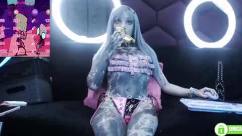 Snapshot of lilithlevis chatting on November 13, 8:52 pm Tifon Mary - Indepent model online show from November 13, 8:52 pm