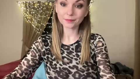 lilithnewdawn online show from March 5, 8:16 pm