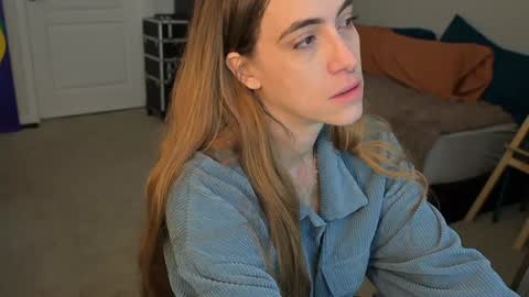 L online show from January 17, 7:05 pm