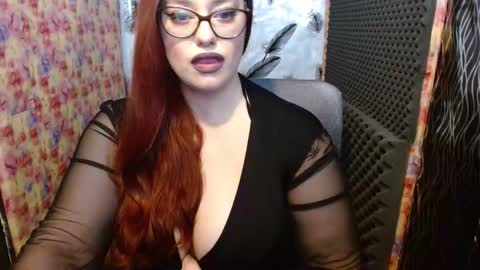 LILITHSERENDIPITY online show from December 15, 4:11 pm