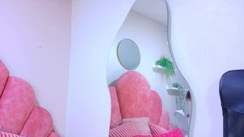 lilithsmith__ online show from February 16, 11:39 am