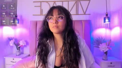 Snapshot of lilithvain chatting on November 23, 12:49 pm Lilith online show from November 23, 12:49 pm