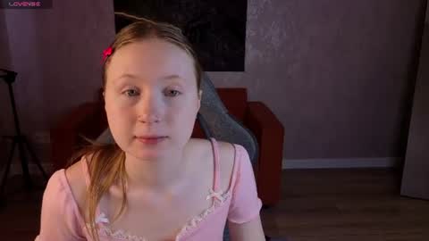  Lili Tiny  GMT2 3-10AM  MonTueWedThuSat online show from June 27, 1:32 am