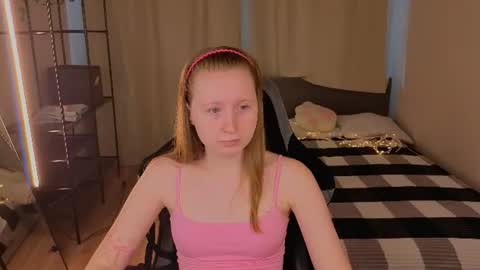  Lili Tiny  GMT2 3-10AM  MonTueWedThuSat online show from July 31, 8:03 am