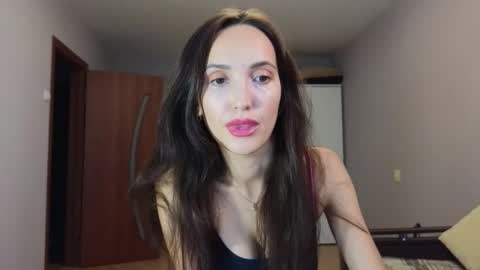 Lillian online show from October 18, 12:17 pm