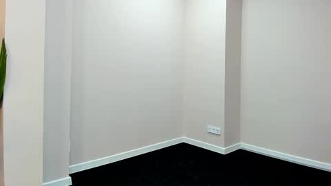 Snapshot of lillian_white1 chatting on February 28, 11:25 am lillian_white1 online show from February 28, 11:25 am