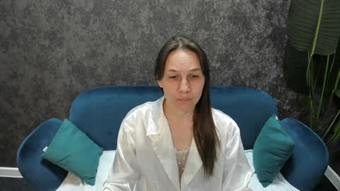 Snapshot of lillian_white1 chatting on March 3, 2:15 pm lillian_white1 online show from March 3, 2:15 pm