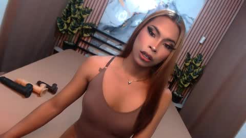 Lilianna online show from April 14, 5:30 pm