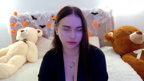 Snapshot of lilliana_moon chatting on November 4, 11:09 am lilliana_moon online show from November 4, 11:09 am