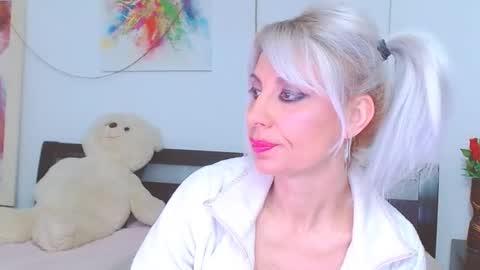 Lara online show from February 4, 2:06 am