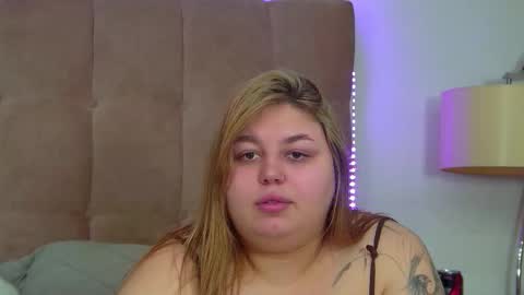 LillianHaig online show from November 18, 6:45 pm