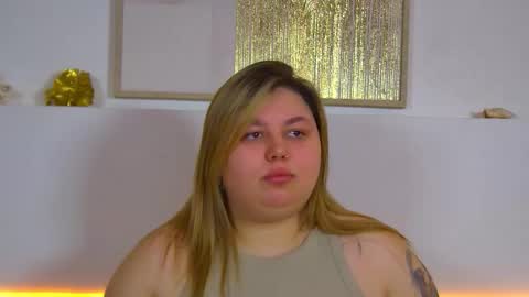 LillianHaig online show from March 3, 6:36 pm