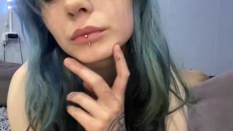 Amelia online show from April 29, 6:03 pm