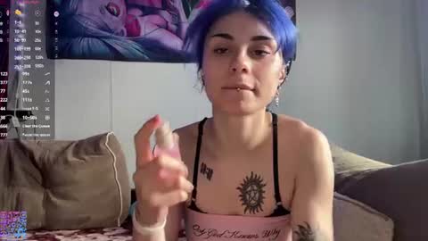 Amelia online show from July 20, 1:24 pm
