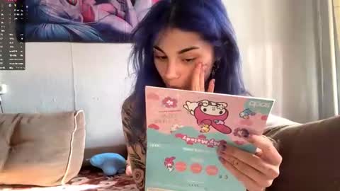 Amelia online show from July 21, 1:24 pm