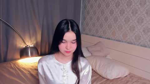 Snapshot of lilliecelina chatting on December 1, 10:59 pm Celina Lillie online show from December 1, 10:59 pm