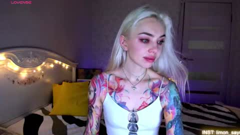 LilliMoore online show from August 3, 11:08 pm