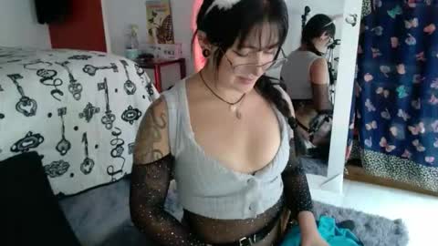 lillith_777 online show from January 5, 5:27 pm