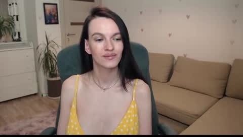 Snapshot of lilliyves chatting on July 10, 10:12 pm lilliyves online show from July 10, 10:12 pm