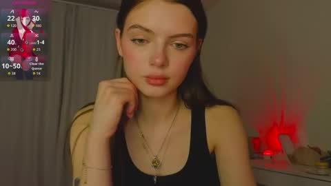 Snapshot of lillly_meow_ chatting on April 13, 6:57 pm Lilia online show from April 13, 6:57 pm