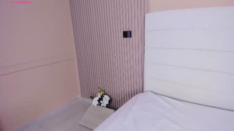 Lizeth follow me in my igimlilycute 3 online show from July 16, 4:29 am