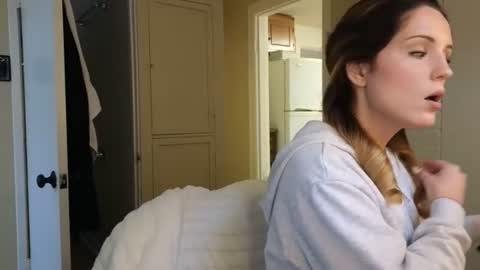 Snapshot of lilly_adams88 chatting on June 12, 11:46 pm lilly_adams88 online show from June 12, 11:46 pm