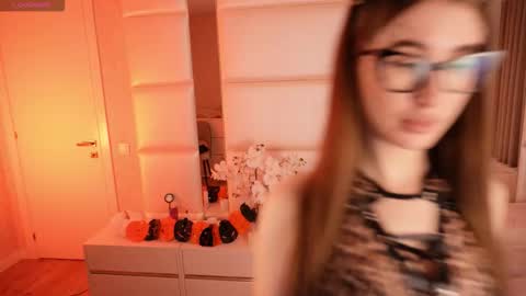 Lilly Colins online show from October 31, 2:40 pm