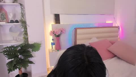 Snapshot of lilly_denson8 chatting on December 5, 3:28 pm Sweety Lilly Love online show from December 5, 3:28 pm