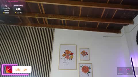 Snapshot of lilly_dollss chatting on November 14, 12:48 pm Sofia online show from November 14, 12:48 pm