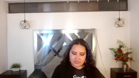 Snapshot of lilly_foxxy chatting on July 29, 11:30 am online show from July 29, 11:30 am