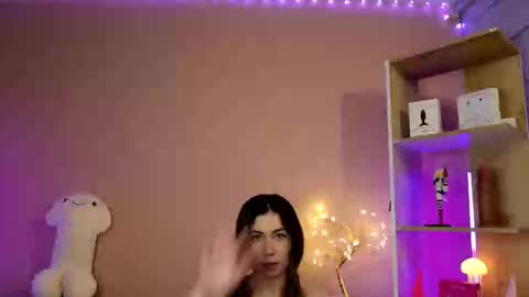 Snapshot of lilly_sweet02 chatting on April 19, 1:05 am lilly_sweet02 online show from April 19, 1:05 am